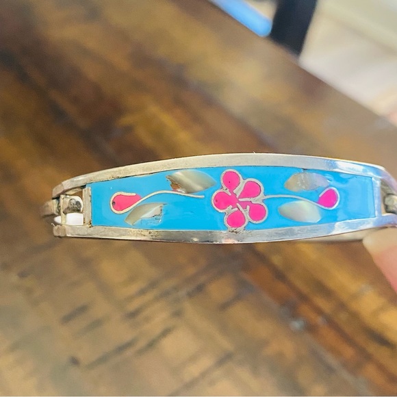 Alpaca Silver Bracelet - Picture 4 of 9